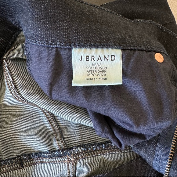 NWOT J Brand Maria High Rise Jeans in After Dark (dark blue), size 29 - Picture 3 of 4